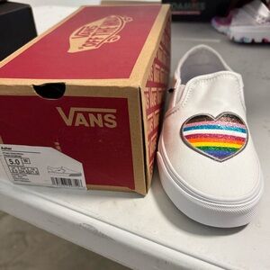 Vans Asher Pride White Slip-On (new in box)